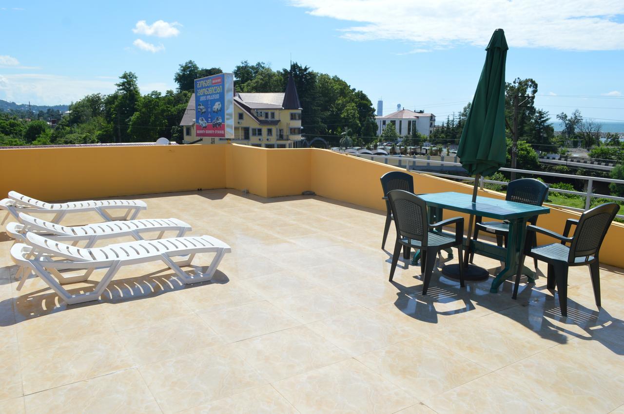 Hotel Buta Batumi Exterior photo